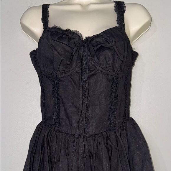 FOREVER 21
Lace-Trim Bow Bustier Mini Dress Small - Picture 2 of 13